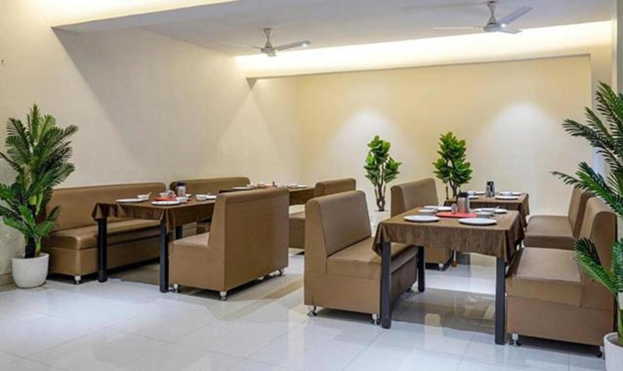 Omkar Executive Otel Yerandwane Dış mekan fotoğraf